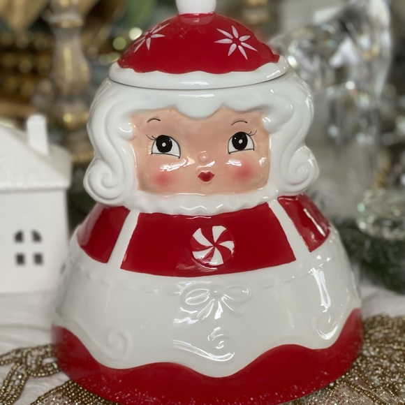 Johanna Parker Mrs Claus Canister